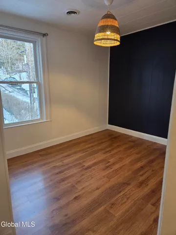 $2,600 | 669 Pawling Avenue, Unit 3, Troy, NY 12180