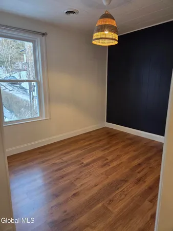 $2,450 | 669 Pawling Avenue, Unit 3, Troy, NY 12180