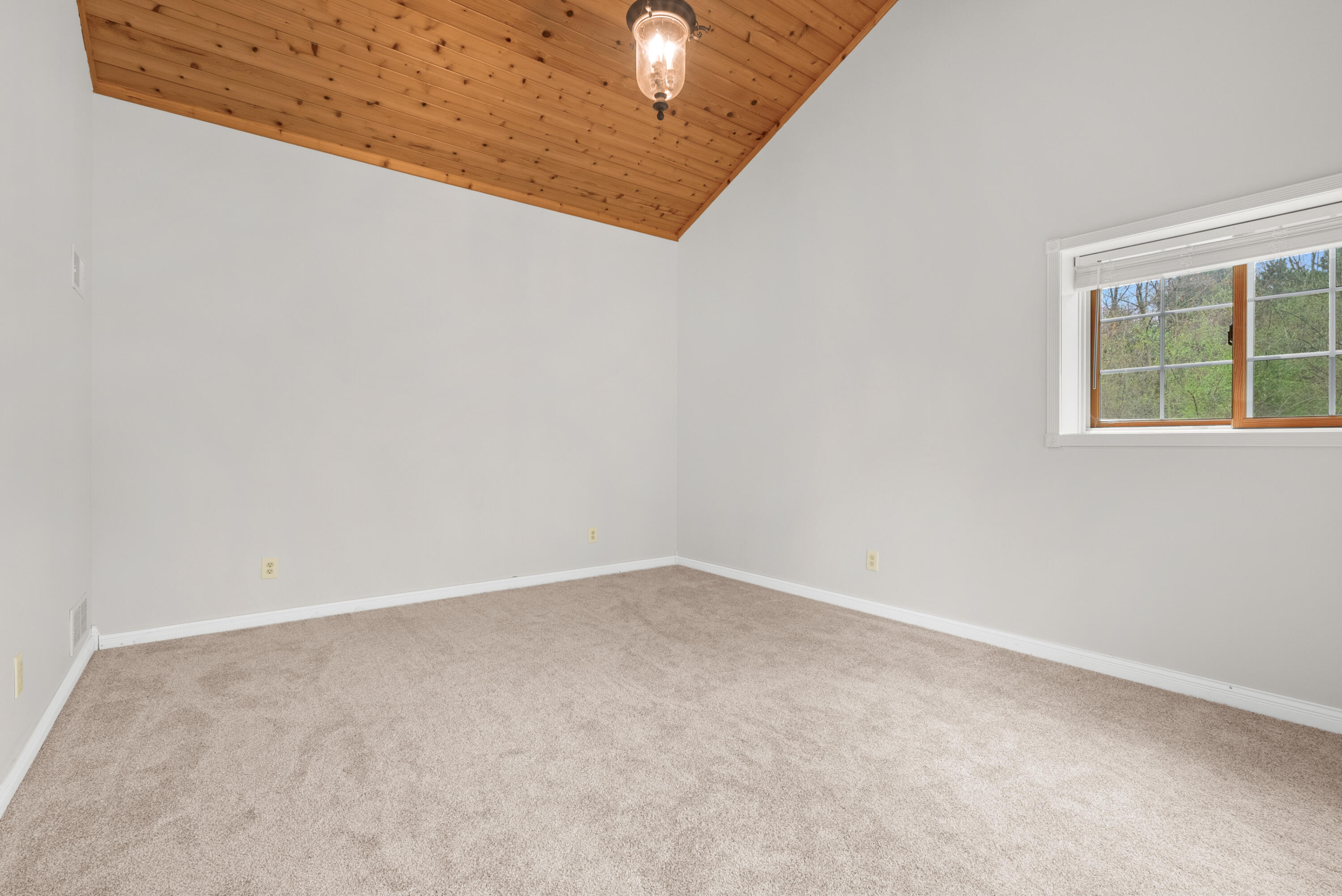 9622 West R Avenue Mattawan, MI 49071 - Photo 38 of 74 4th Bedroom