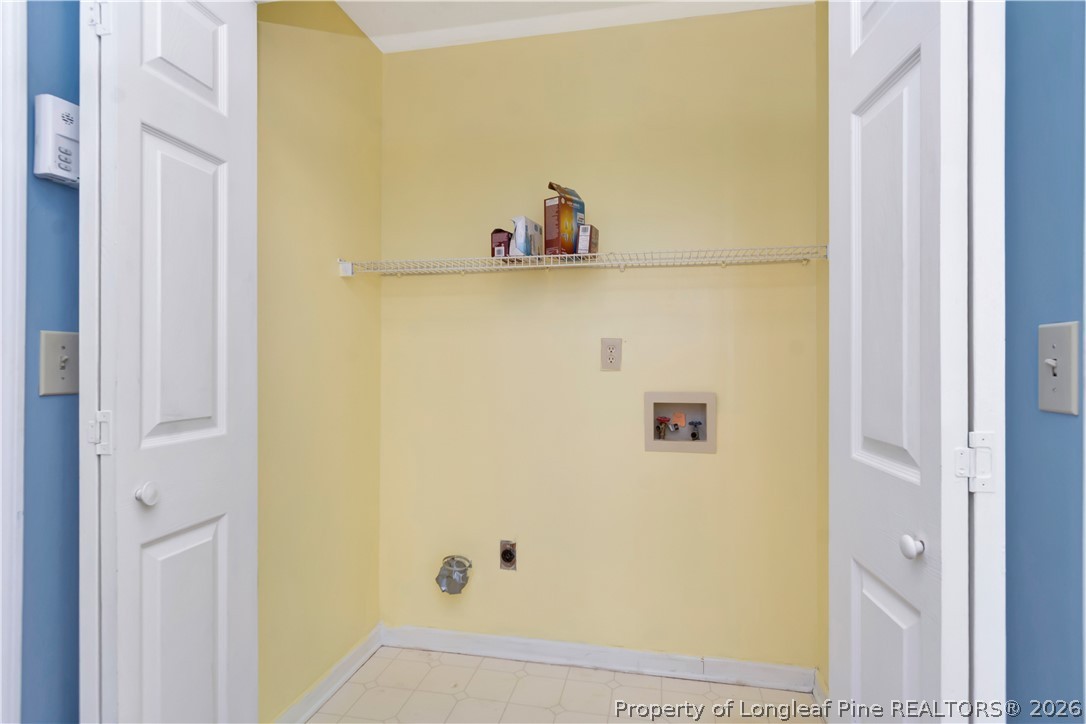 532 Blackbird Road Fayetteville, NC 28314 - Photo 17 of 38 a view of a hallway