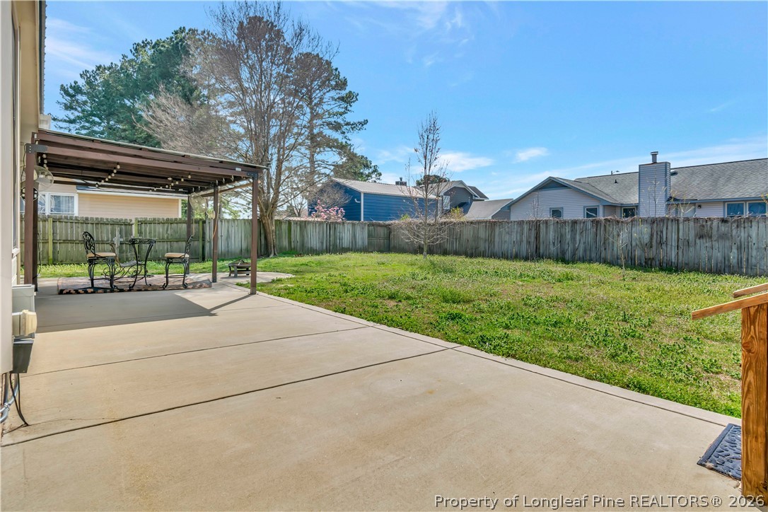 532 Blackbird Road Fayetteville, NC 28314 - Photo 34 of 38 a view of a backyard and a garden