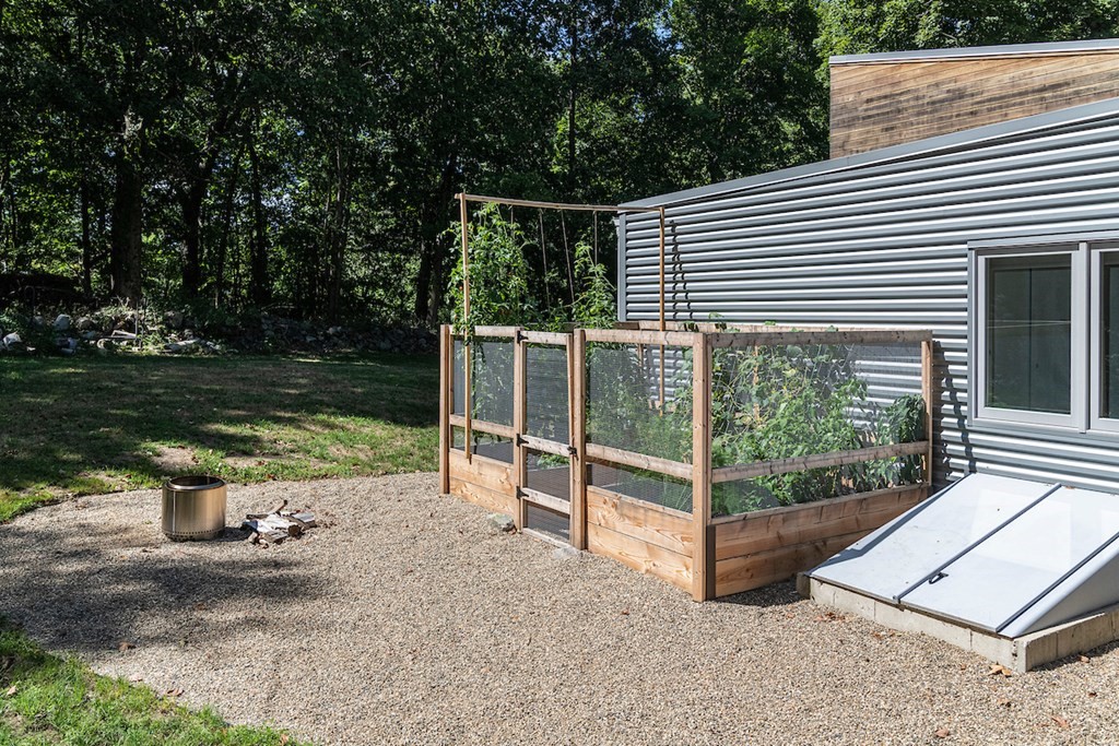 189 Plain Road Wayland, MA 01778 - Photo 7 of 30