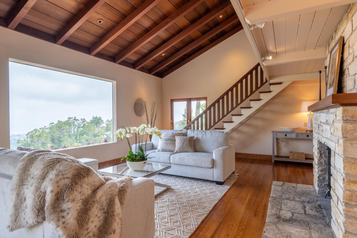 534 Aguajito Road Carmel, CA 93923 - Photo 10 of 47