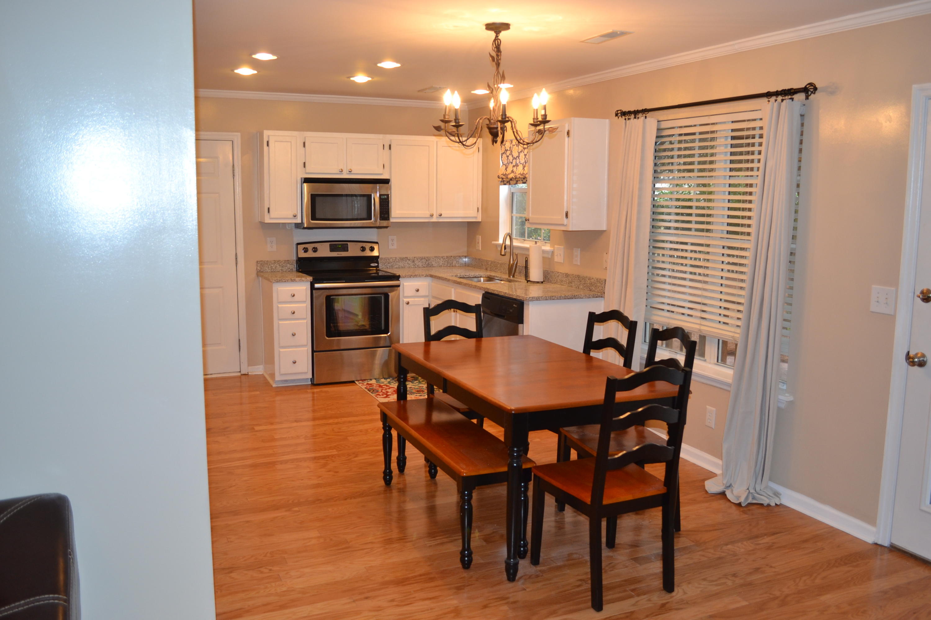 3266 Tabor Road Mount Pleasant, SC 29466 - Photo 8 of 17 Kitchen view