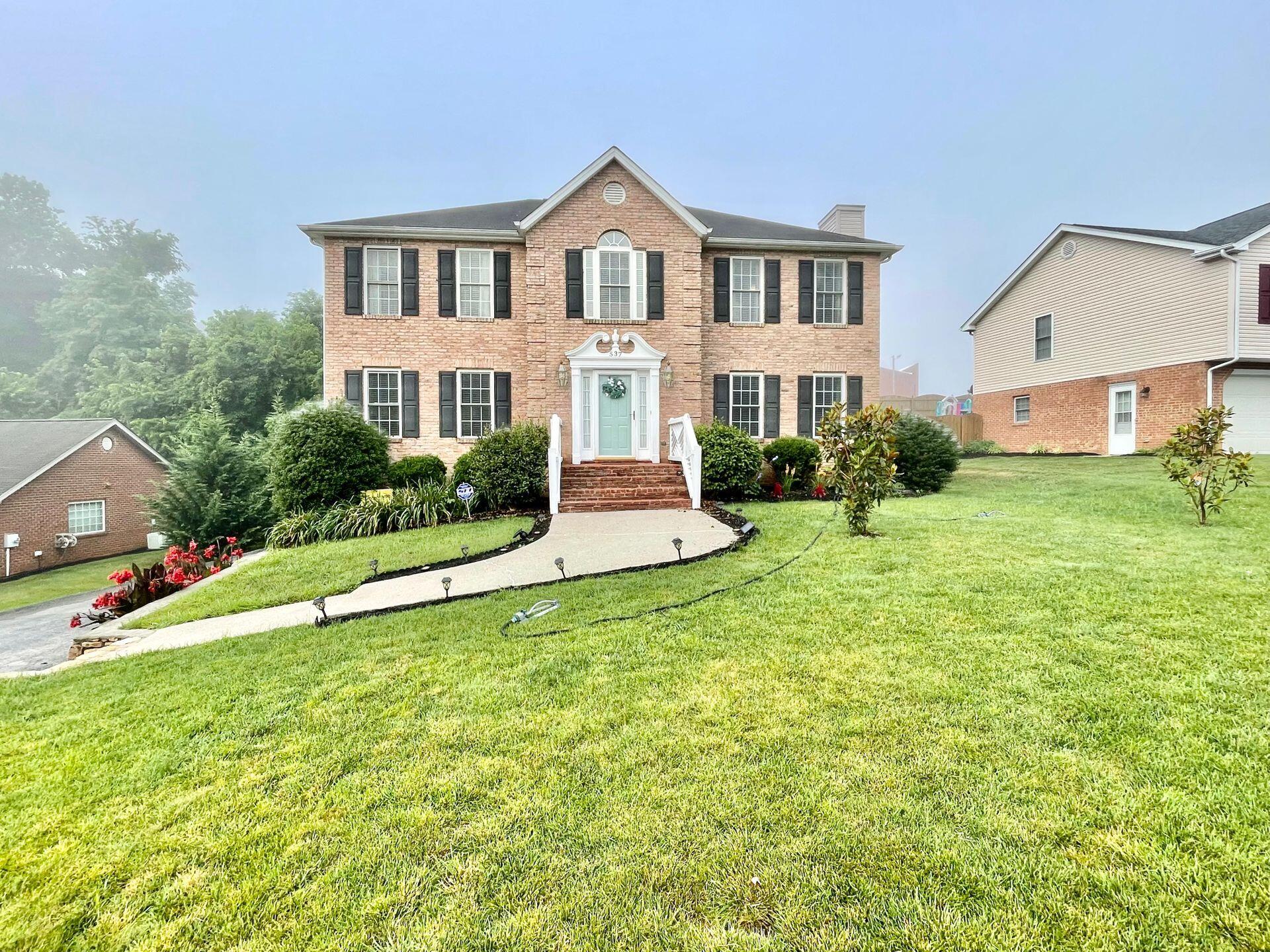 537 Ridgecrest Lane Roanoke, VA 24019 - Photo 2 of 55 1
