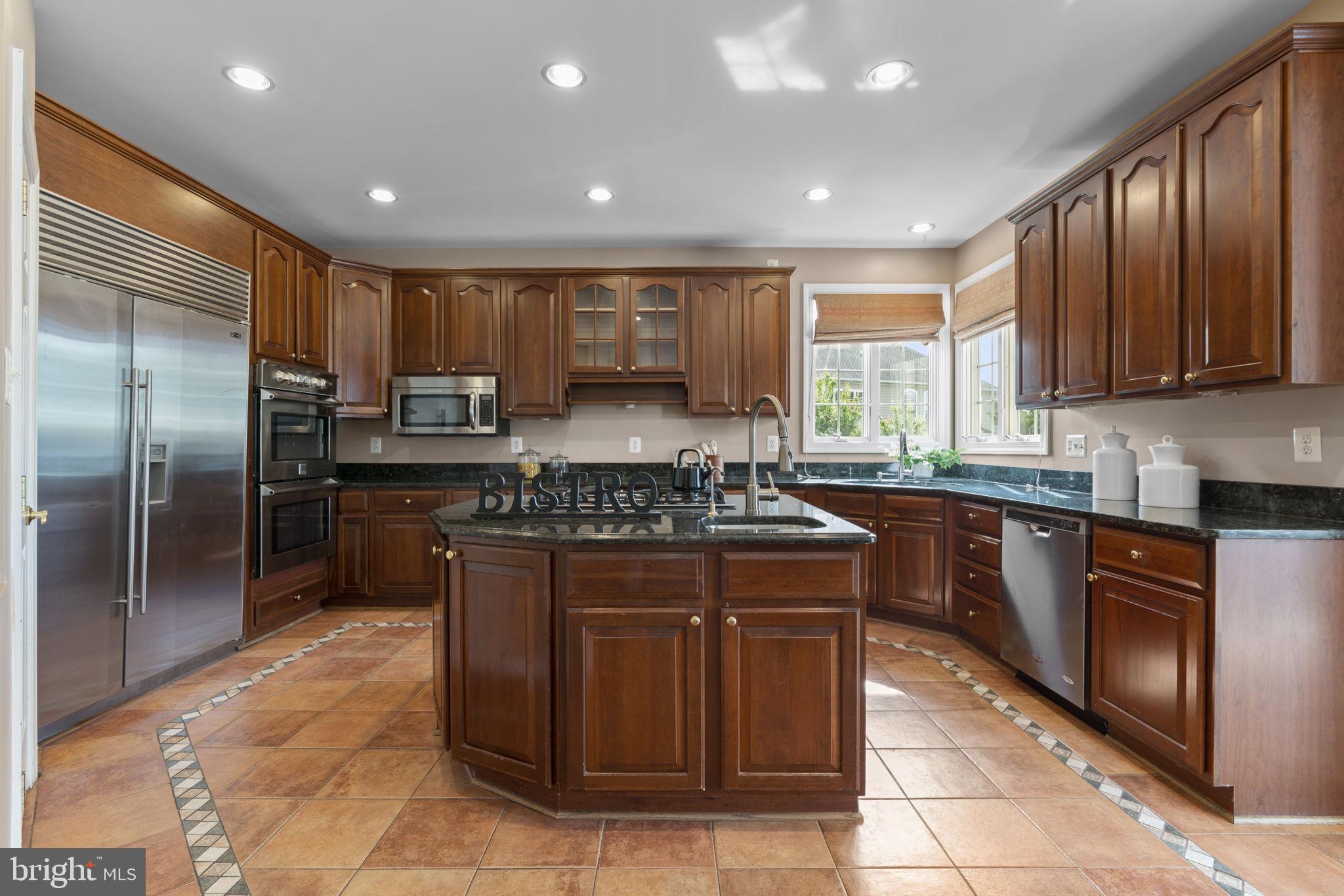 12020 Open Run Road Ellicott City, MD 21042 - Photo 13 of 102 Kitchen