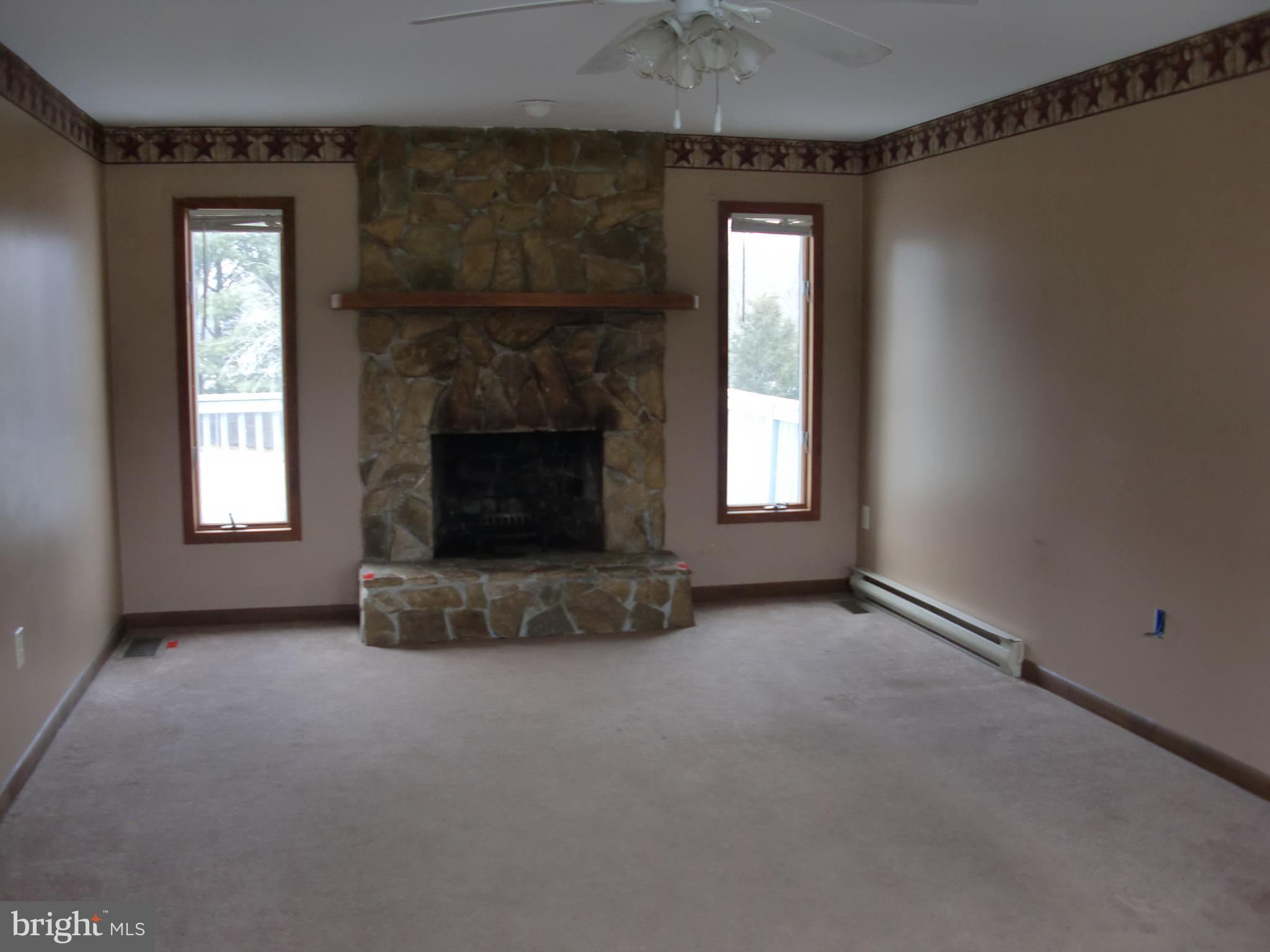 124 White Hall Road Elkton, MD 21921 - Photo 4 of 11 Family Room