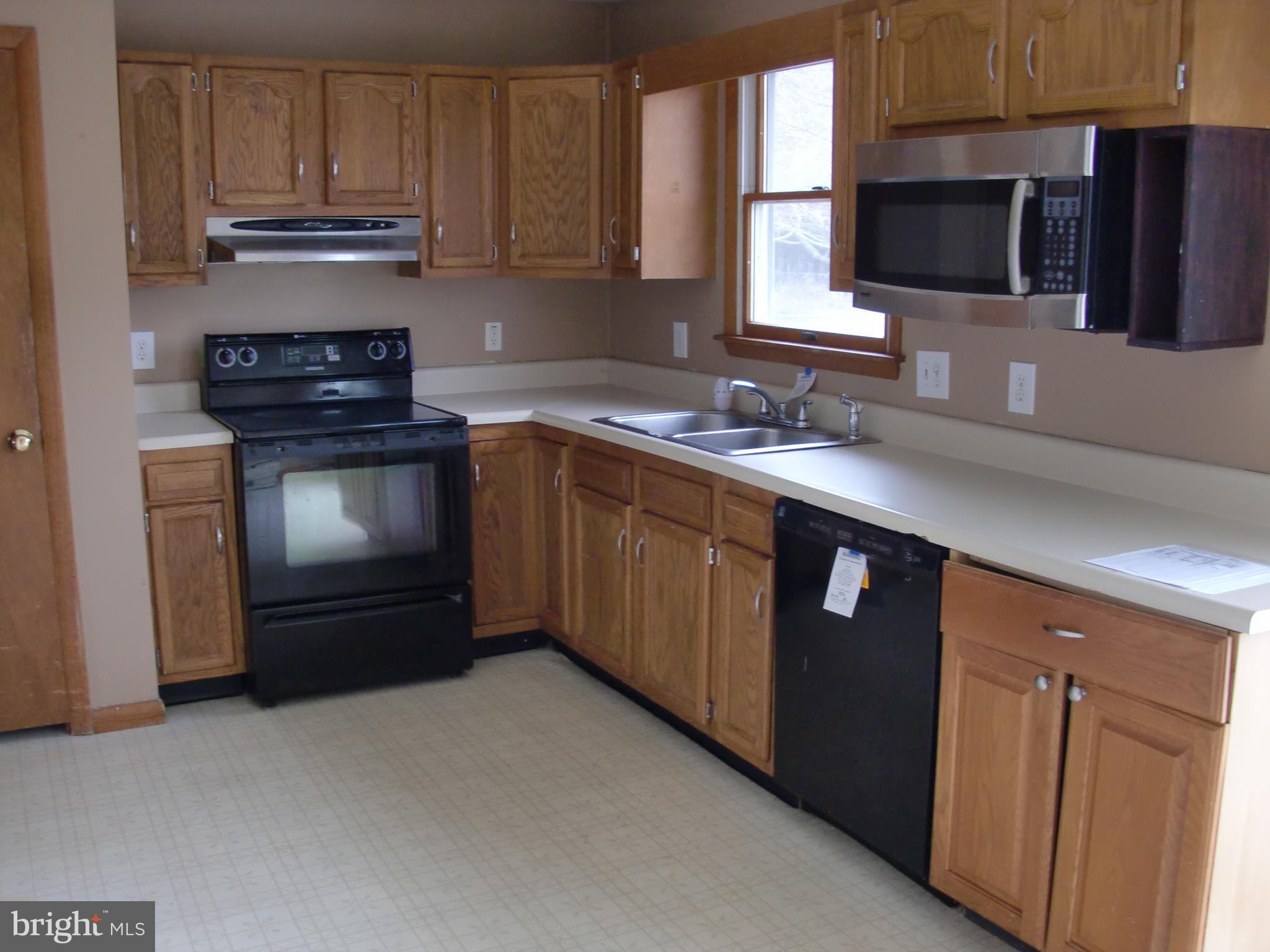 124 White Hall Road Elkton, MD 21921 - Photo 5 of 11 Kitchen