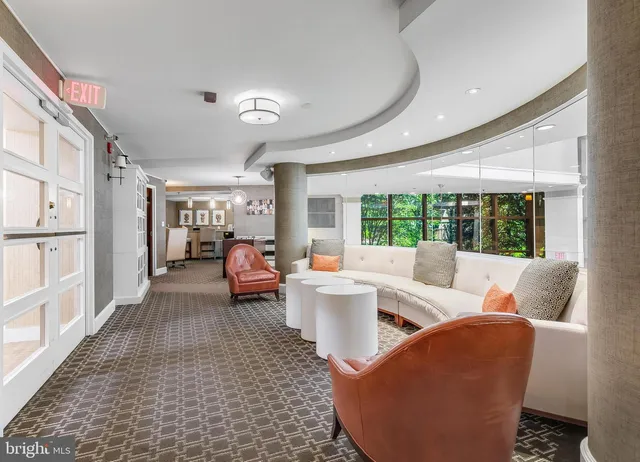 $269,900 | 10101 Grosvenor Place, Unit 1519, Rockville, MD 20852