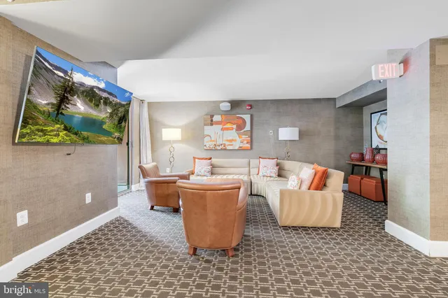 $269,900 | 10101 Grosvenor Place, Unit 1519, Rockville, MD 20852