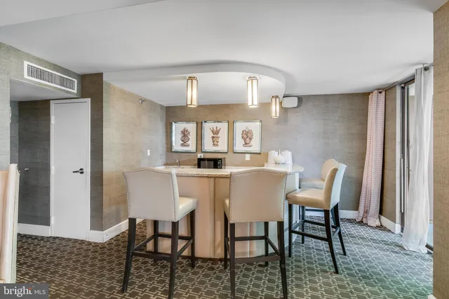 $269,900 | 10101 Grosvenor Place, Unit 1519, Rockville, MD 20852