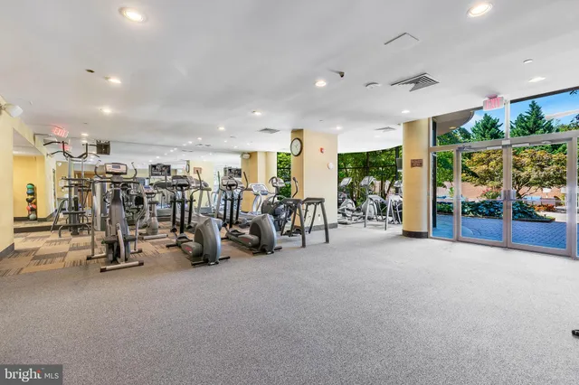 $269,900 | 10101 Grosvenor Place, Unit 1519, Rockville, MD 20852