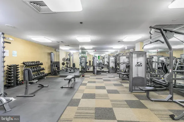 $269,900 | 10101 Grosvenor Place, Unit 1519, Rockville, MD 20852