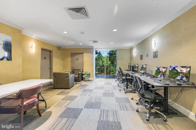 $269,900 | 10101 Grosvenor Place, Unit 1519, Rockville, MD 20852