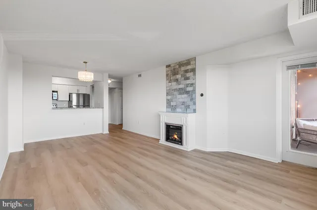 $269,900 | 10101 Grosvenor Place, Unit 1519, Rockville, MD 20852