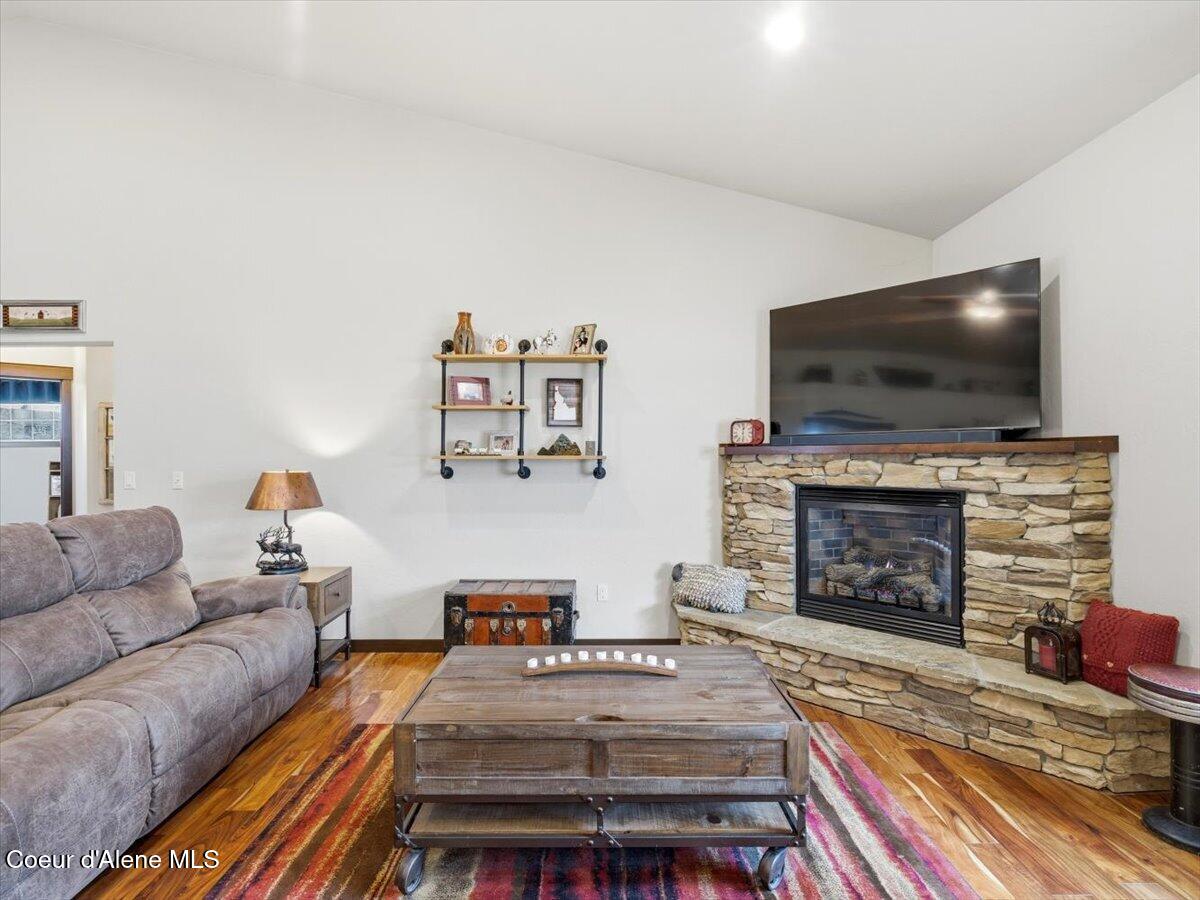 15468 North Pristine Circle Rathdrum, ID 83858 - Photo 11 of 55 15-Living Room