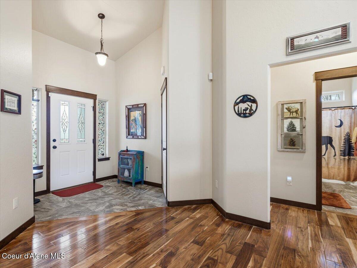 15468 North Pristine Circle Rathdrum, ID 83858 - Photo 9 of 55 13-Foyer