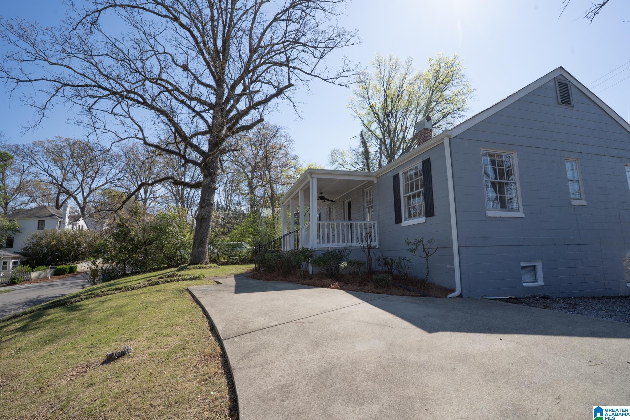 9 Edgehill Road Birmingham, AL 35209 - Photo 3 of 31