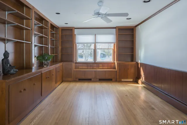 $975,000 | 845 Mountain Laurel Road, Fairfield, CT 06824