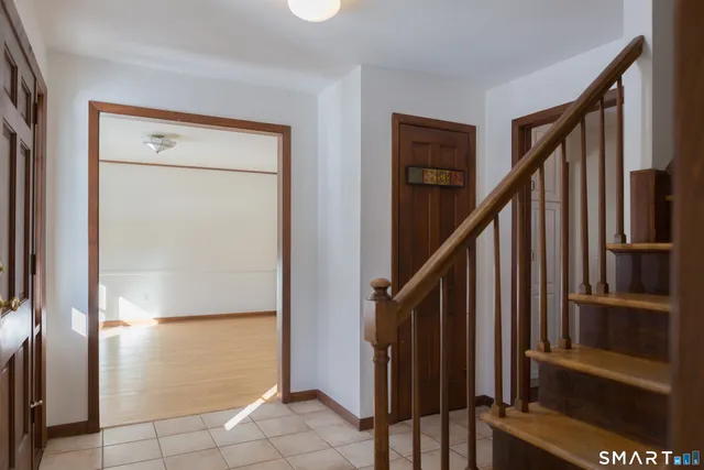 $975,000 | 845 Mountain Laurel Road, Fairfield, CT 06824