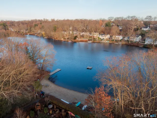 $975,000 | 845 Mountain Laurel Road, Fairfield, CT 06824