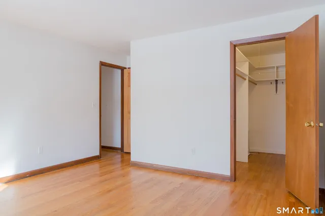 $975,000 | 845 Mountain Laurel Road, Fairfield, CT 06824