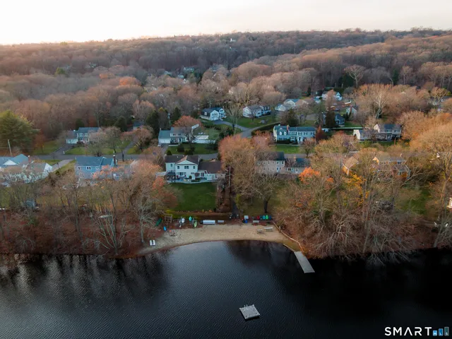 $975,000 | 845 Mountain Laurel Road, Fairfield, CT 06824