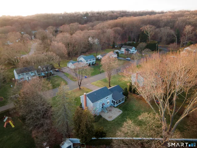 $975,000 | 845 Mountain Laurel Road, Fairfield, CT 06824