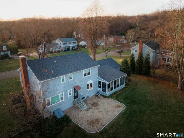 $975,000 | 845 Mountain Laurel Road, Fairfield, CT 06824