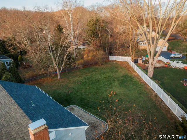 $975,000 | 845 Mountain Laurel Road, Fairfield, CT 06824