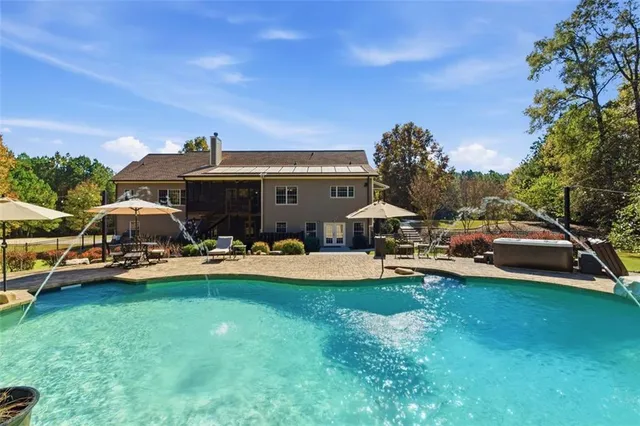 $1,150,000 | 301 Switch Road Southwest, Calhoun, GA 30701