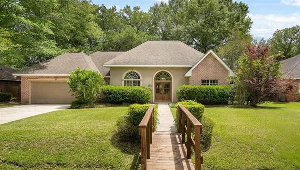 $329,000 | 533 Homewood Drive, Covington, LA 70433