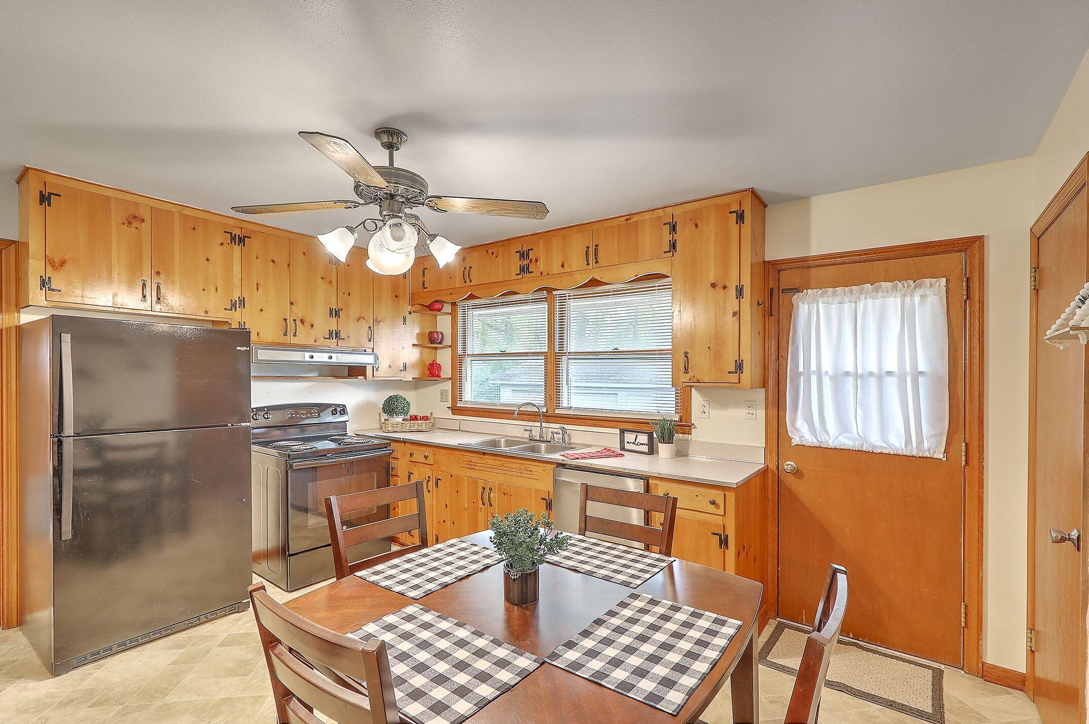 1107 Yeamans Hall Road Hanahan, SC 29410 - Photo 9 of 32 9