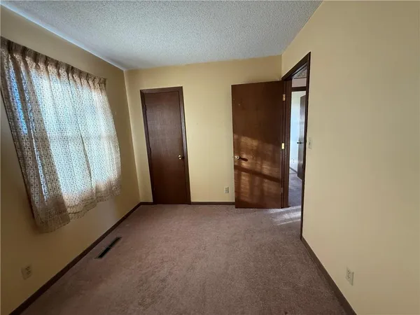 $365,000 | 2361 340th Road, White Cloud, KS 66094