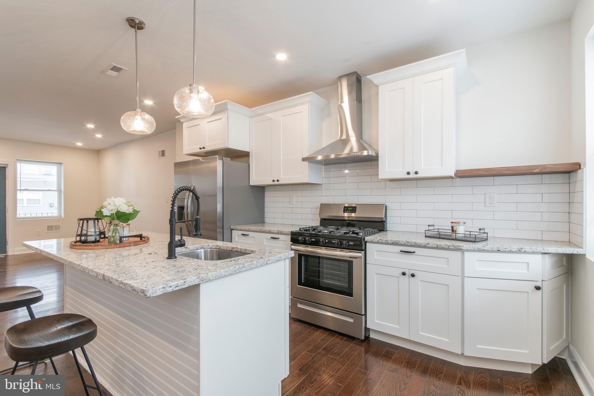 5646 Ridgewood Street Philadelphia, PA 19143 - Photo 3 of 33 Gallery Image 3