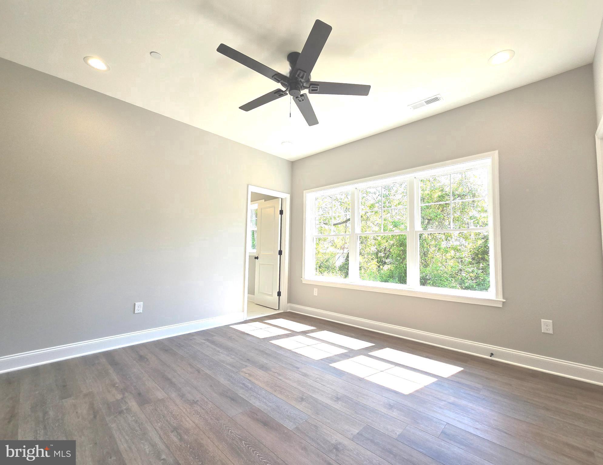 2001 Poplar Ridge Road Pasadena, MD 21122 - Photo 27 of 83 natural sunlight
