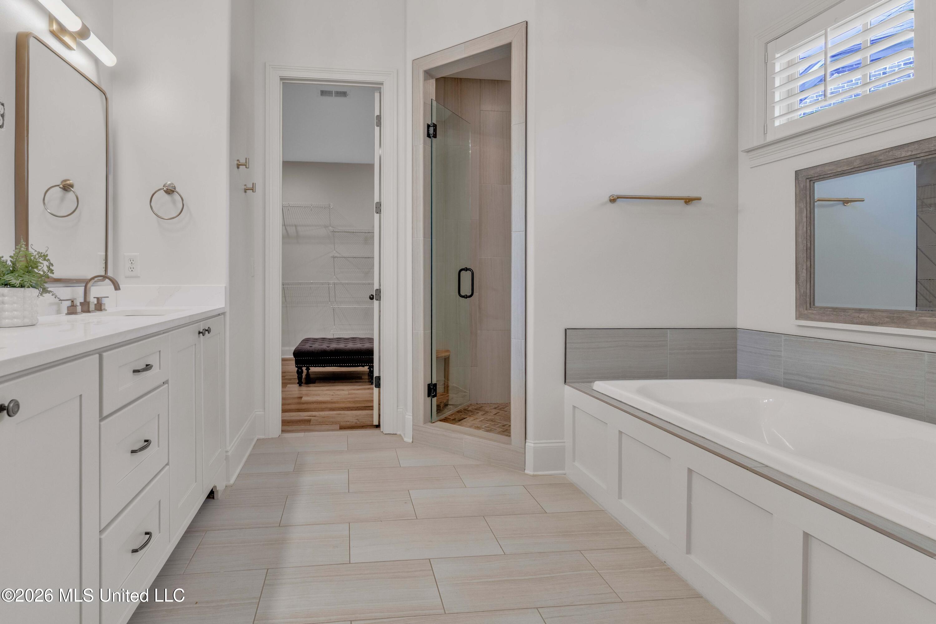 4342 Robinson Loop East Olive Branch, MS 38654 - Photo 21 of 45 A1_00688