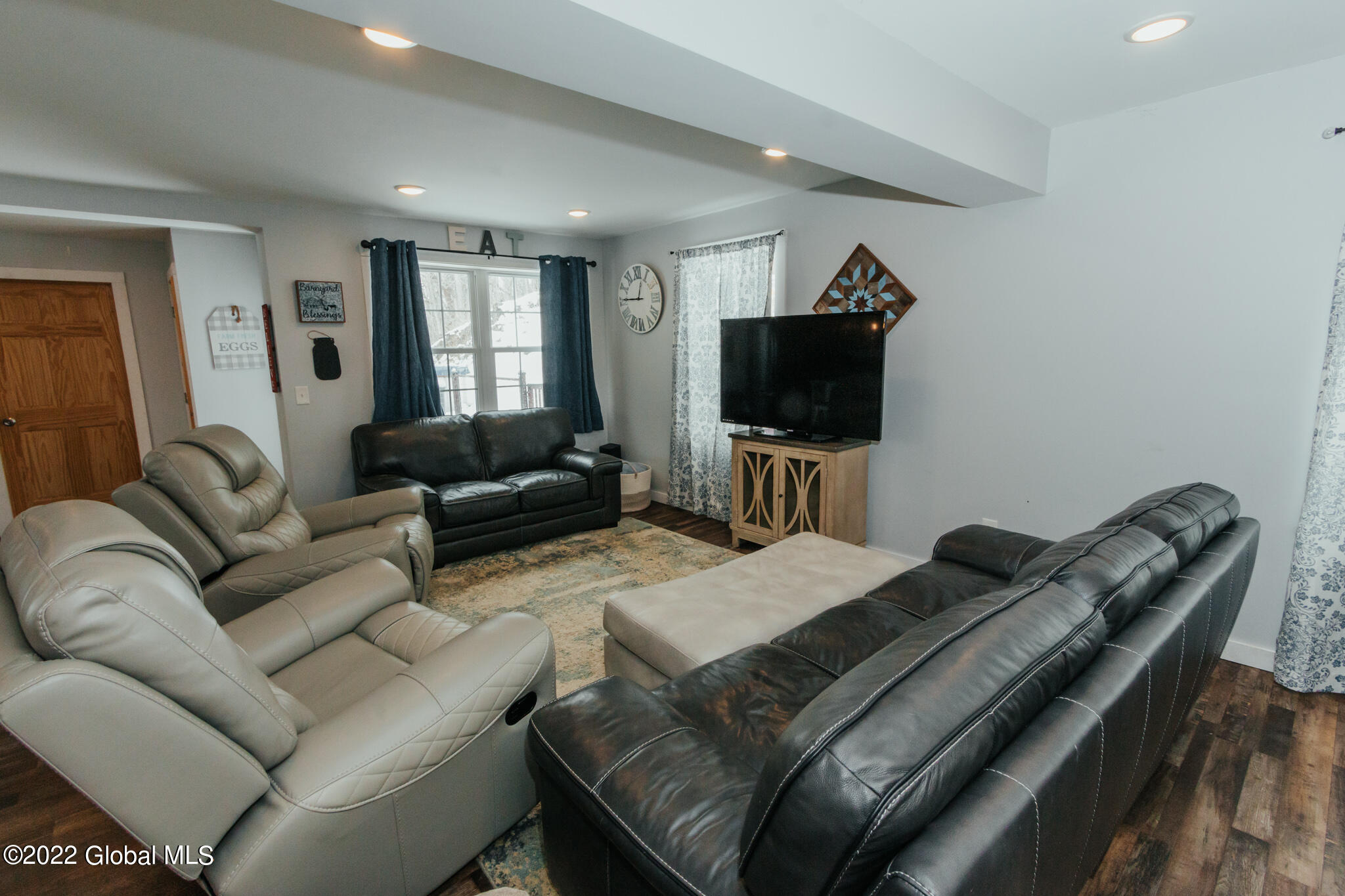 124 Dunlap Road Florida, NY 12010 - Photo 11 of 26 124 Dunlap rd-01