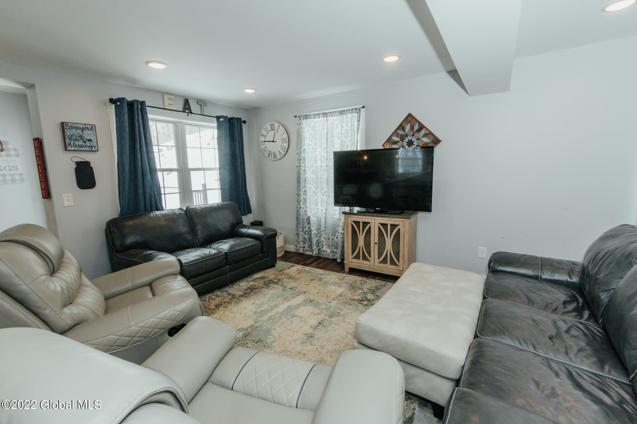 124 Dunlap Road Florida, NY 12010 - Photo 13 of 26 124 Dunlap rd-03