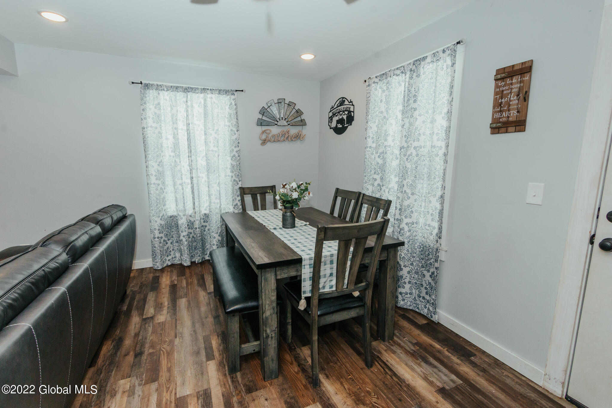 124 Dunlap Road Florida, NY 12010 - Photo 14 of 26 124 Dunlap rd-04