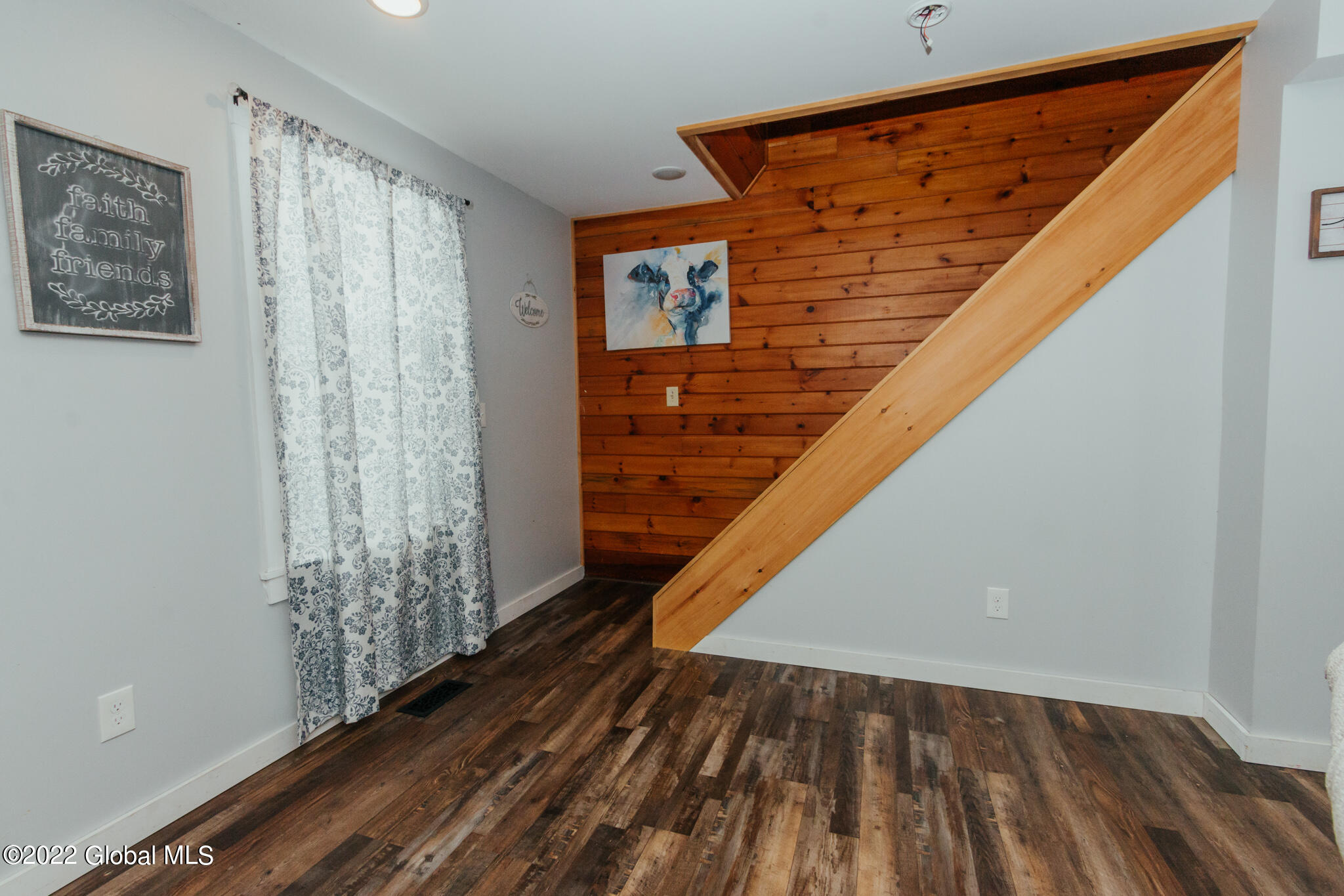 124 Dunlap Road Florida, NY 12010 - Photo 16 of 26 124 Dunlap rd-09