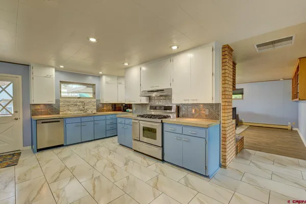 $550,000 | 107 Radio Drive, Trinidad, CO 81082