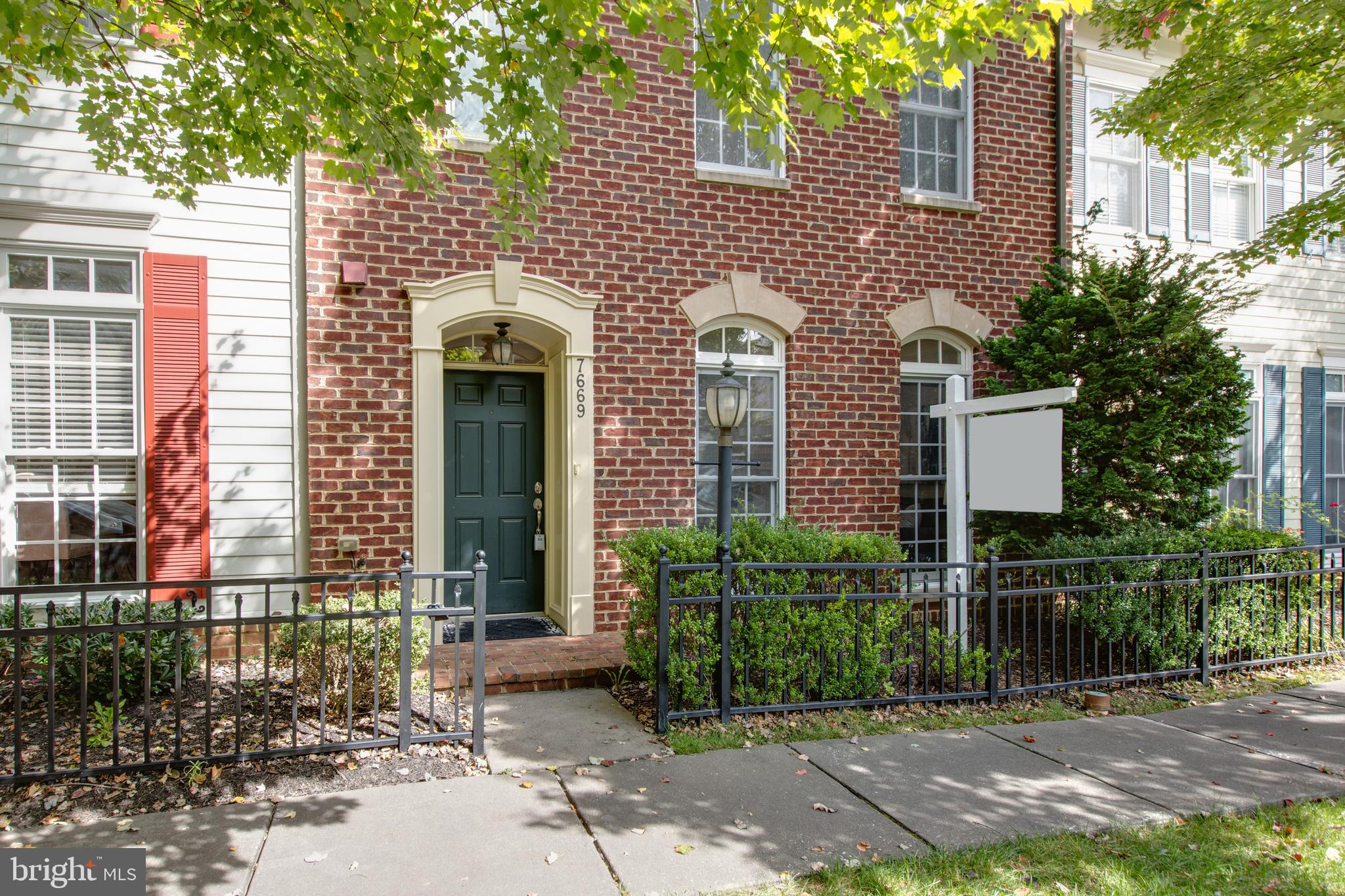 7669 President Street Fulton, MD 20759 - Photo 5 of 56 Gallery Image 5