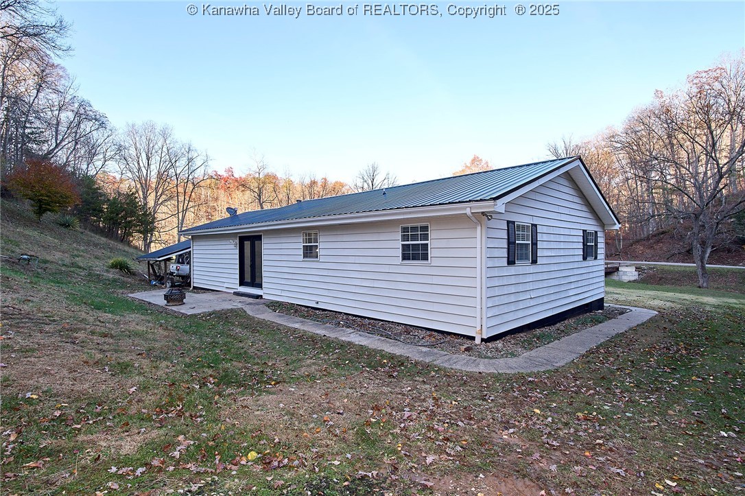 2049 Buff Crk Road Hurricane, WV 25526 - Photo 38 of 49 Gallery Image 38