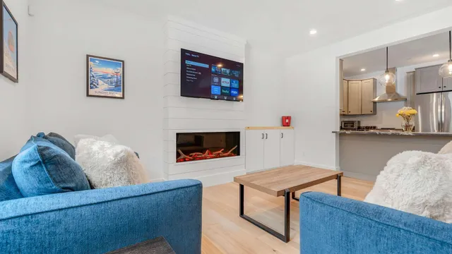 $699,000 | 12 Lodgepole Lane, Unit 12, Newry, ME 04261