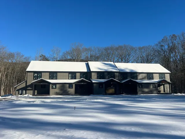 $699,000 | 12 Lodgepole Lane, Unit 12, Newry, ME 04261