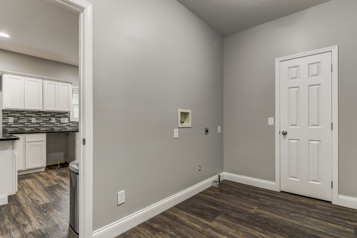 330 Dutchman Way Chatham, IL 62629 - Photo 19 of 43