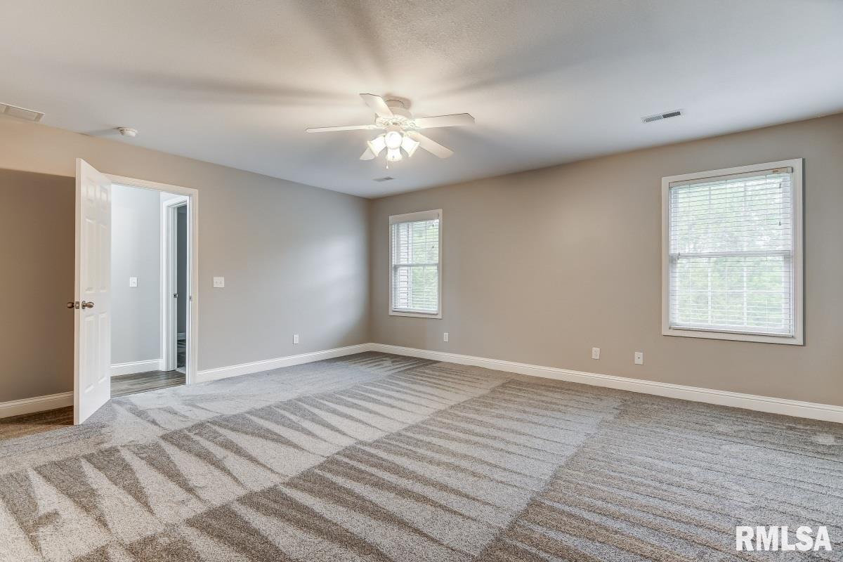 330 Dutchman Way Chatham, IL 62629 - Photo 22 of 43