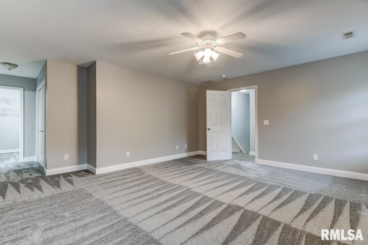 330 Dutchman Way Chatham, IL 62629 - Photo 23 of 43