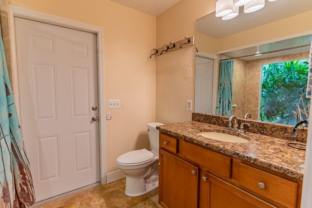 187 Spring Chase Circle Altamonte Springs, FL 32714 - Photo 23 of 35 Master Bathroom